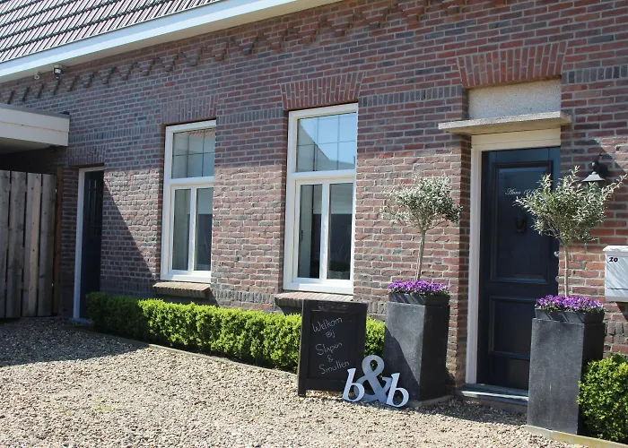 Bed & Breakfast Slapen & Smullen 3*