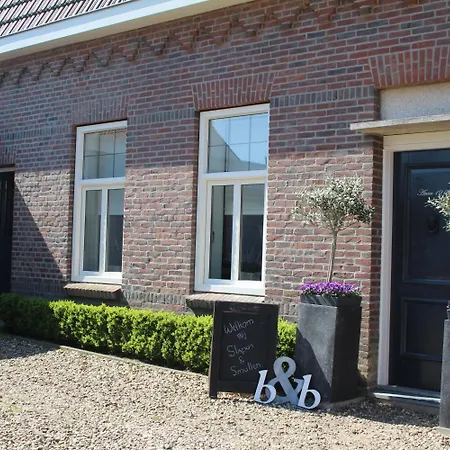 Bed & Breakfast Slapen & Smullen 3*
